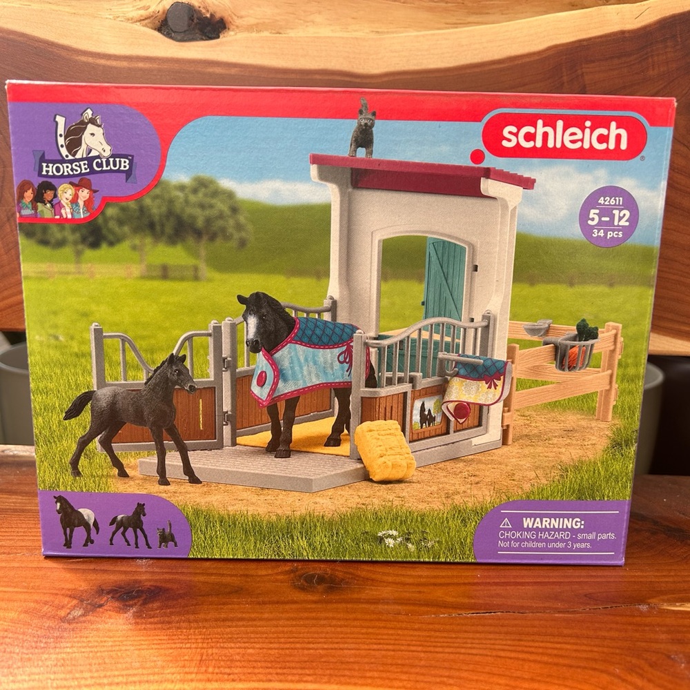 SCHLEICH Horse Box with Mare & Foal